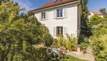 Maison ancienne pouvant accueillir une pompe à chaleur